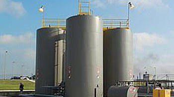 Industrial storage tanks featured on Dunham’s website